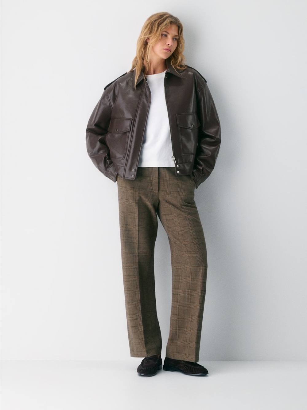 Aritzia Babaton New Agency Curve-Fit Pant